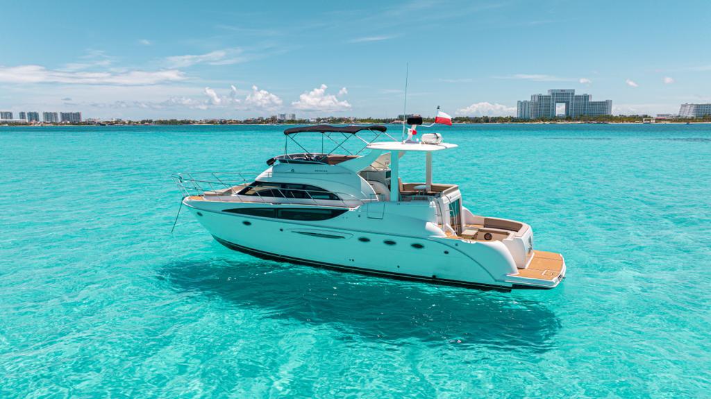 Solmar - 50 ft Meridian Flybridge
