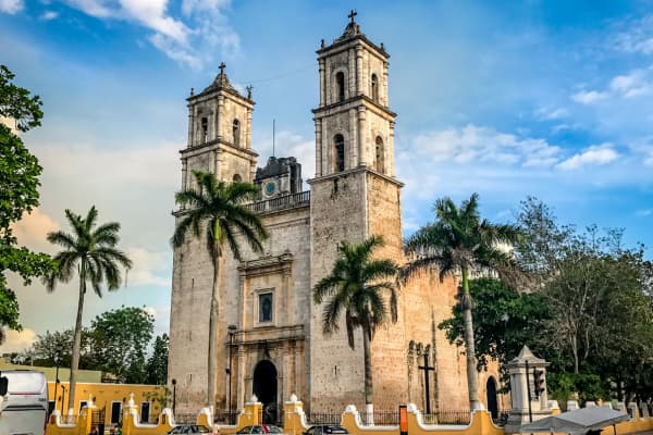 Tour Clásico Chichén Itzá y Cenote Saamal | Excursión de Día Completo